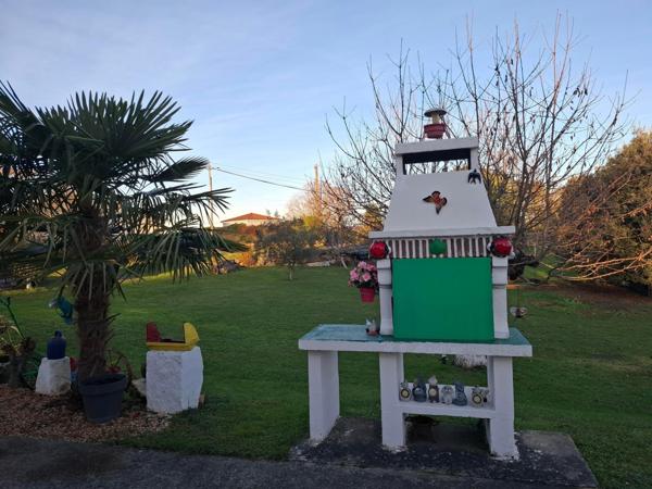 Spacieuse maison offrant la possibilité d'être divisée en deux logements indépendants , sans travaux !
