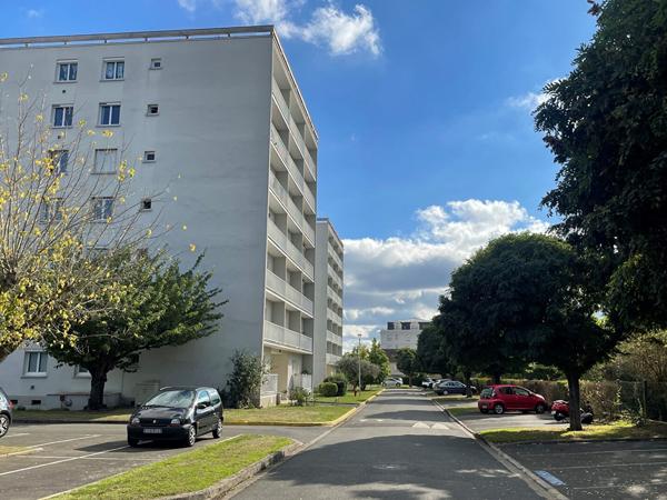 Orleans 2 pièces 50m² + balcon