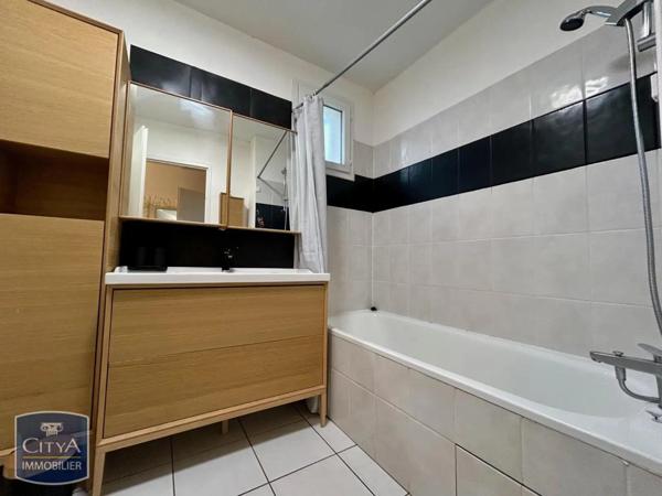 Maison à louer 4 pièces 80.38m²