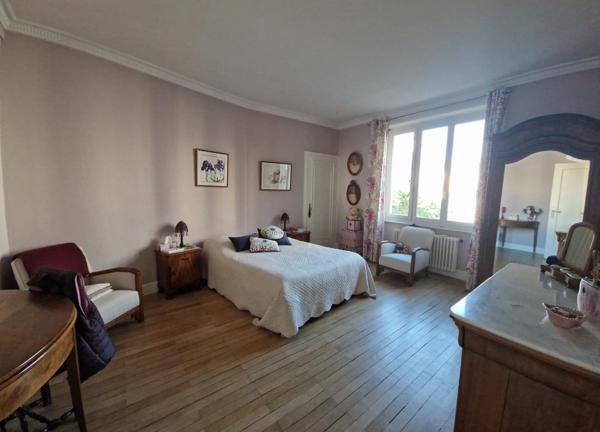 Appartement à LYON 7E ARRONDISSEMENT, 69007 - 4 pièces 88m²