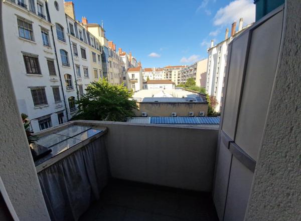 Appartement à LYON 7E ARRONDISSEMENT, 69007 - 4 pièces 88m²