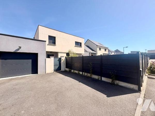 NOUVEAUTÉ ET EXCLUSIVITÉ TRENTE CINQ NOTAIRES !

Située sur la commune de DOMLOUP (35410), au...