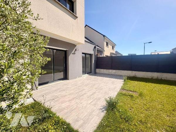 NOUVEAUTÉ ET EXCLUSIVITÉ TRENTE CINQ NOTAIRES !

Située sur la commune de DOMLOUP (35410), au...