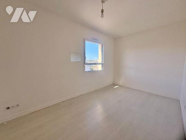 NOUVEAUTÉ ET EXCLUSIVITÉ TRENTE CINQ NOTAIRES !

Située sur la commune de DOMLOUP (35410), au...