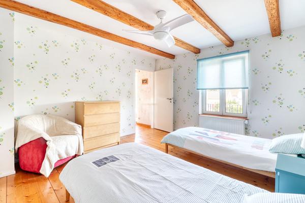 Maison de caractère avec annexes et garages à OSTWALD