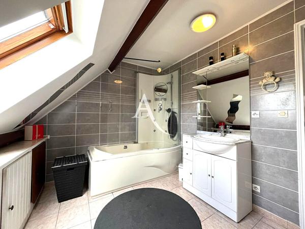 Maison traditionnelle 170m2 - Fouju