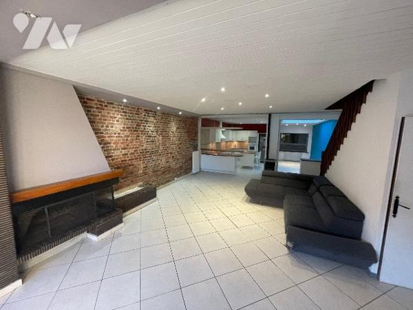 EXCLUSIVITÉ – ESTAIRES (59940)
Maison familiale de caractère – 200 m² habitables