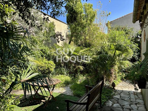 10 min OUEST CARCASSONNE - Maison de maître 185 m², garages sur terrain 465 m²