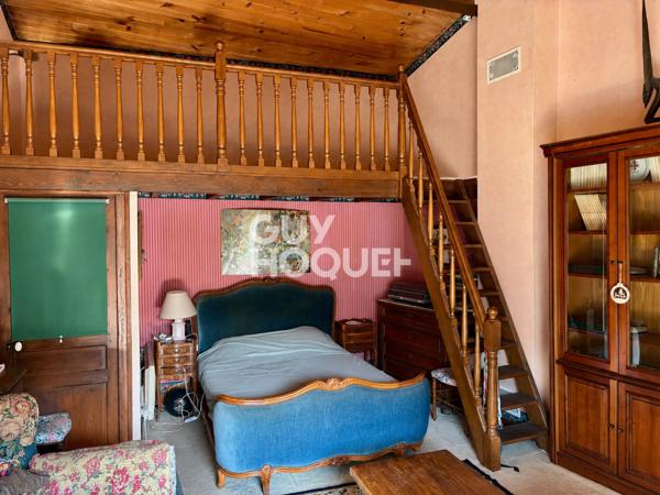 10 min OUEST CARCASSONNE - Maison de maître 185 m², garages sur terrain 465 m²