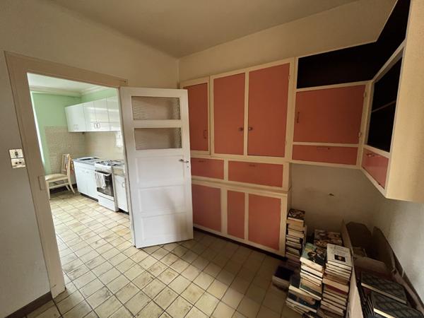 Vente de maison à rénover, 3 chambres, jardins clos - Bourg de Collinée