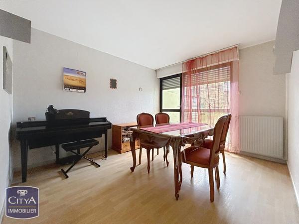 Appartement à vendre 2 pièces 51m² Orléans (45100)