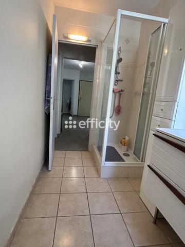 Appartement
         5 pièces
        - 82 m² Exclusivité 230 000 € *