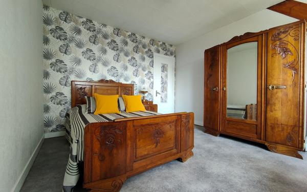 Maison à vendre    5 pièces • 149 m2 Goudelin