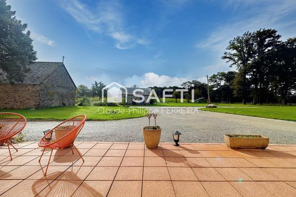 Corps de Ferme 300m2 Habitable + Nombreuses Dépendances