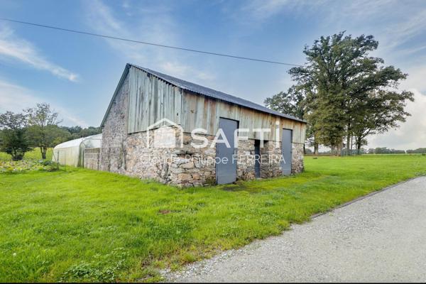 Corps de Ferme 300m2 Habitable + Nombreuses Dépendances