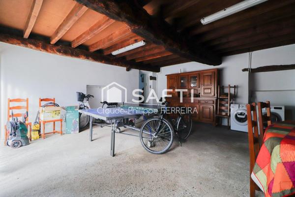 Corps de Ferme 300m2 Habitable + Nombreuses Dépendances