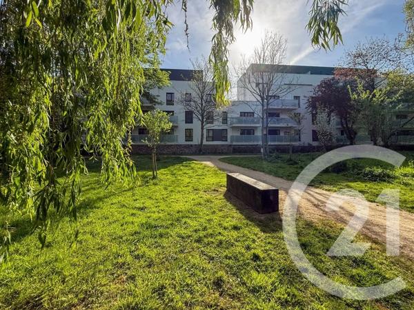 Appartement F3 à vendre  3 pièces - 65 m 2   VANNES  - 56