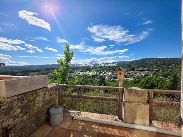 EXCLUSIVITE, Pierrevert MDV avec terrasse et balcon, 6 pièces 144 m2