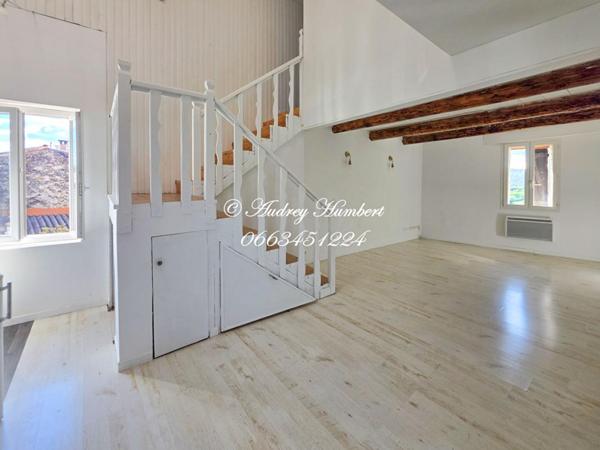 EXCLUSIVITE, Pierrevert MDV avec terrasse et balcon, 6 pièces 144 m2