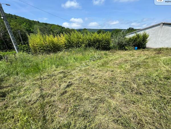 TERRAIN CONSTRUCTIBLE LAVELANET