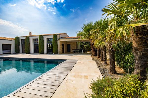 Villa d’exception à Dolus d’Oléron, 6 chambres et piscine à quelques pas des plages