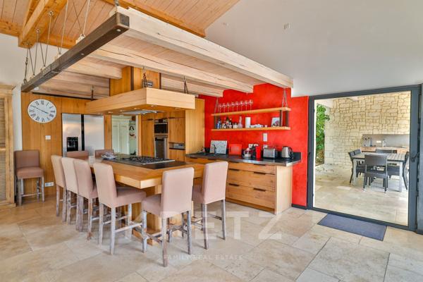 Villa d’exception à Dolus d’Oléron, 6 chambres et piscine à quelques pas des plages