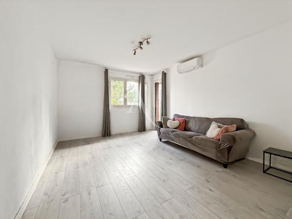 A vendre en exclusivité Appartement T3 avec place de parking et cave 13011 MARSEILLE