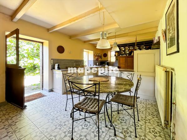 Maison 19 pièces - 1275 m² Bien prestige