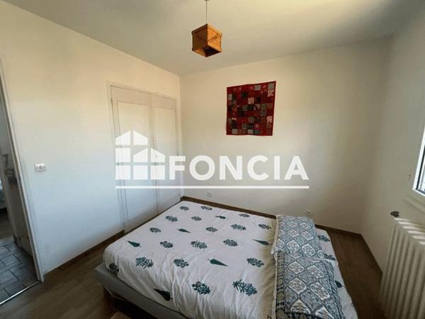 Location Appartement 3 pièces 70 m² - 36 AVENUE HENRI JAUBERT Digne-les-bains 04000