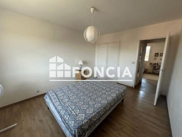 Location Appartement 3 pièces 70 m² - 36 AVENUE HENRI JAUBERT Digne-les-bains 04000