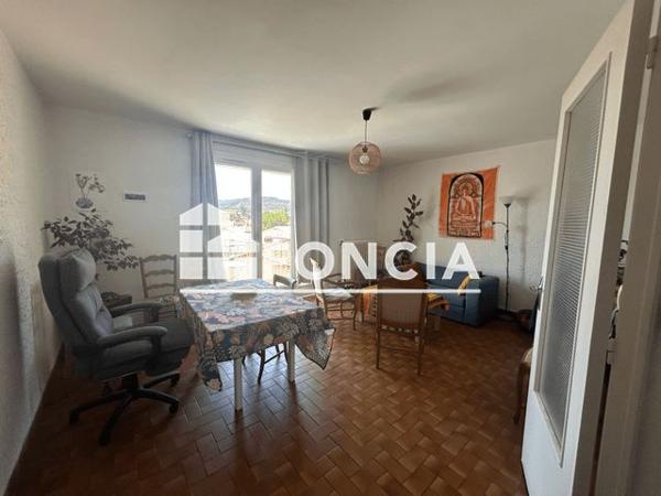 Location Appartement 3 pièces 70 m² - 36 AVENUE HENRI JAUBERT Digne-les-bains 04000