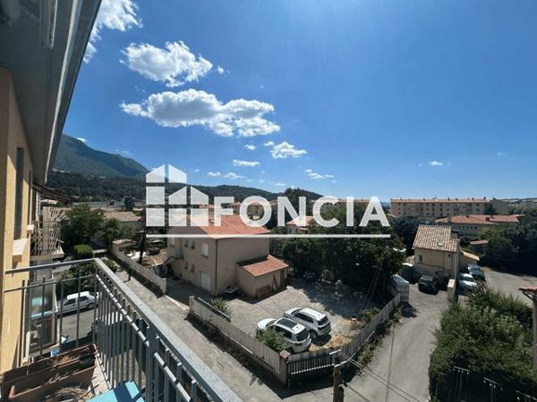 Location Appartement 3 pièces 70 m² - 36 AVENUE HENRI JAUBERT Digne-les-bains 04000