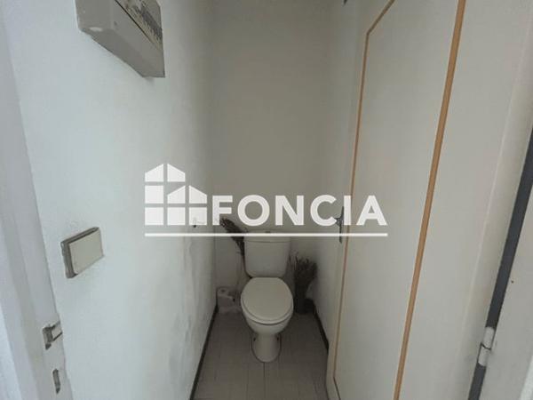 Location Appartement 3 pièces 70 m² - 36 AVENUE HENRI JAUBERT Digne-les-bains 04000