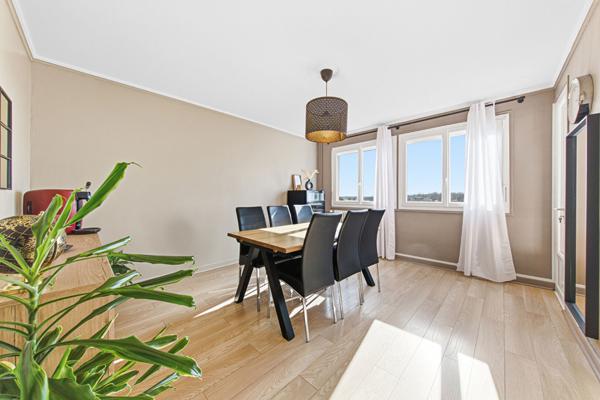 Exclusivité à Chatenoy Le Royal: bel appartement de 71.5m2, 2 à 3 chambres, balcon et cave proche des commodités