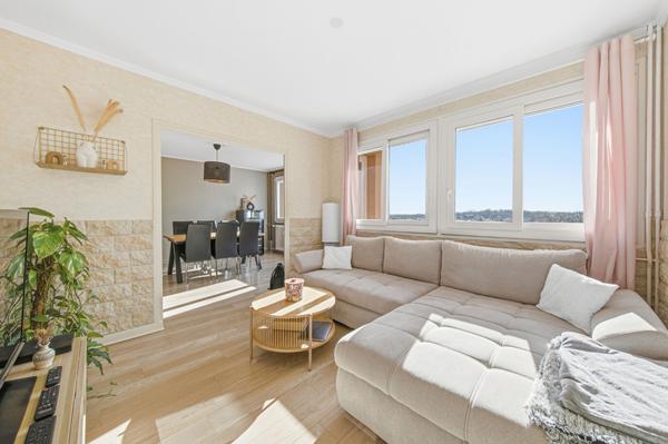 Exclusivité à Chatenoy Le Royal: bel appartement de 71.5m2, 2 à 3 chambres, balcon et cave proche des commodités