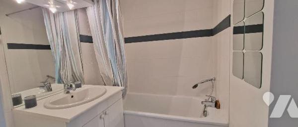 OPPORTUNITE RARE SUR LE MARCHE

En plein centre d' HARDELOT, à 2 pas de la plage avec vue sur...