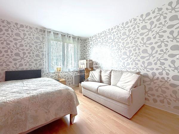 Maison Montigny Le Bretonneux 6 pièces 4 chambres - 136 m2 / 161m² Utiles
