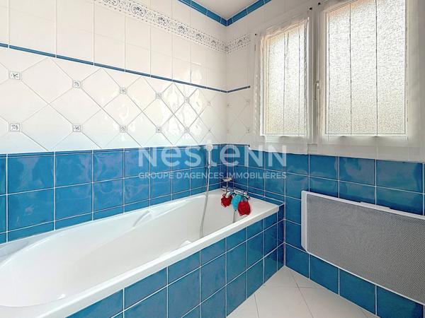 Maison Montigny Le Bretonneux 6 pièces 4 chambres - 136 m2 / 161m² Utiles