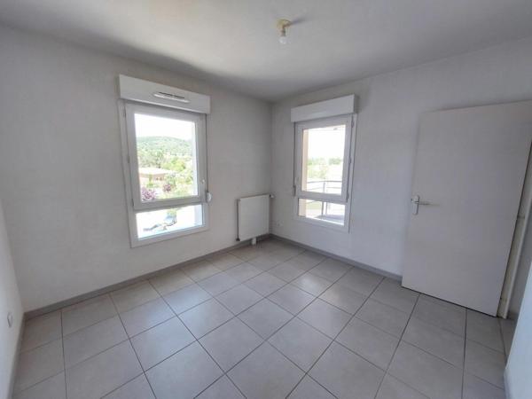 Appartement à vendre    3 pièces •  Manosque