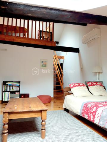 Maison de village de 280 m²