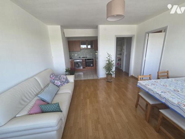 LILLE SECTEUR MAIRIE - APPARTEMENT DE TYPE 2 DE 42.6 M2 AVEC CAVE- JOLIE VUE SUR LE BEFFROI -