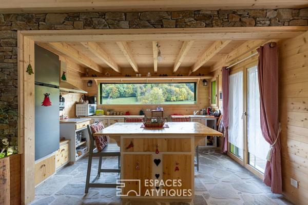 Chalet lumineux et modulable, un esprit scandinave au coeur du Doubs