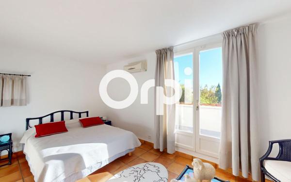 Maison à vendre    5 pièces • 240 m2 Carqueiranne