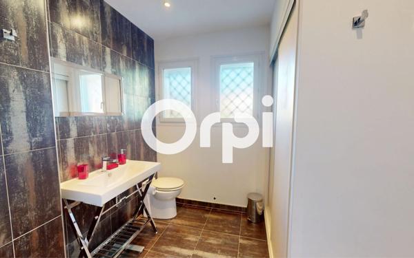 Maison à vendre    5 pièces • 240 m2 Carqueiranne