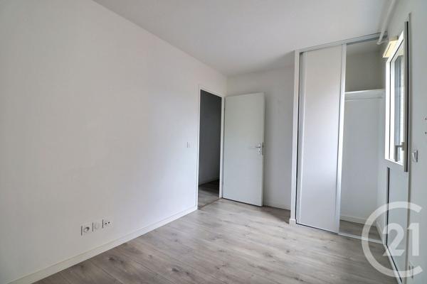 Appartement T3 à vendre  3 pièces - 56,65 m 2   BORDEAUX  - 33