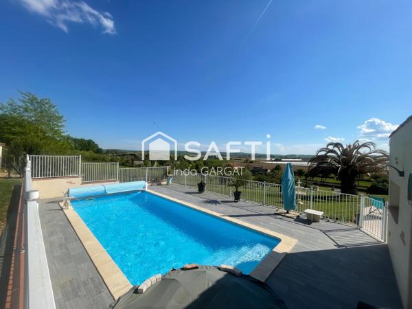 Maison a la campagne avec piscine.