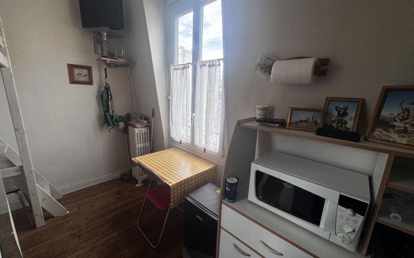 Appartement à vendre    1 pièce • 9 m2 Paris 14