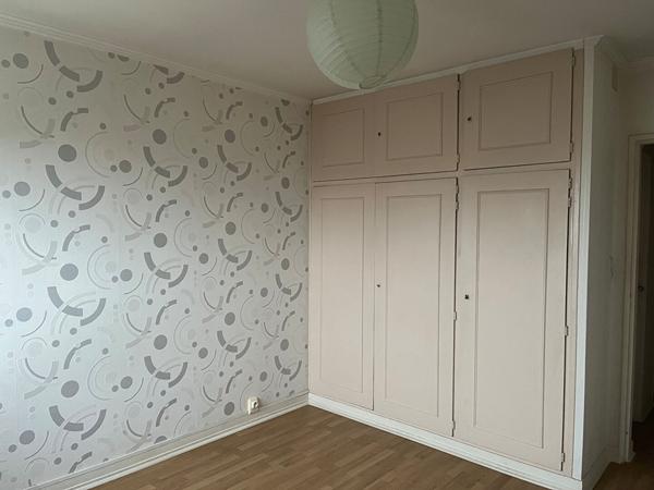 Appartement 3 pièces à louer Châtellerault - 86100 / Réf: 377