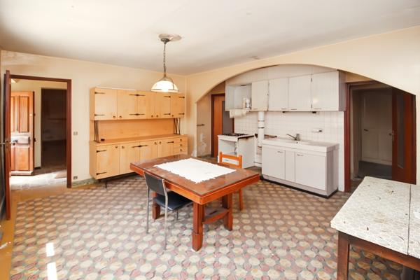 Saint-Étienne-des-Sorts (30200) Maison 4 pièce(s) 230 m2