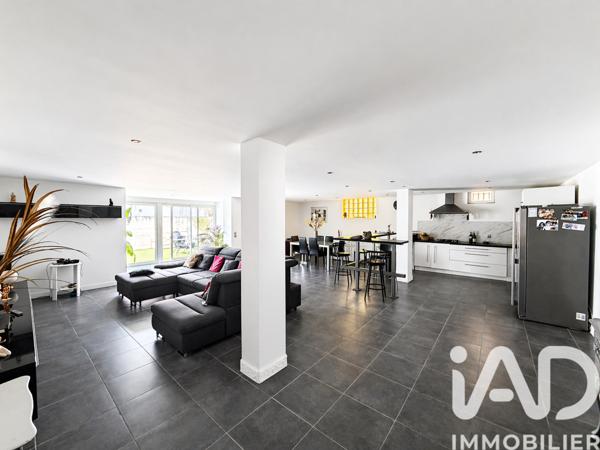 Maison à vendre 4 pièces 138,18 m² Marseille 12